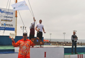 ООО "Совфрахт-Восток" выступило спонсором марафонского заплыва в ластах через Амурский залив