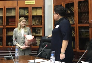 На общем собрании членов АРЭ поздравили Хохлову Евгению с победой в конкурсе «Молодой международный экспедитор года 2019»